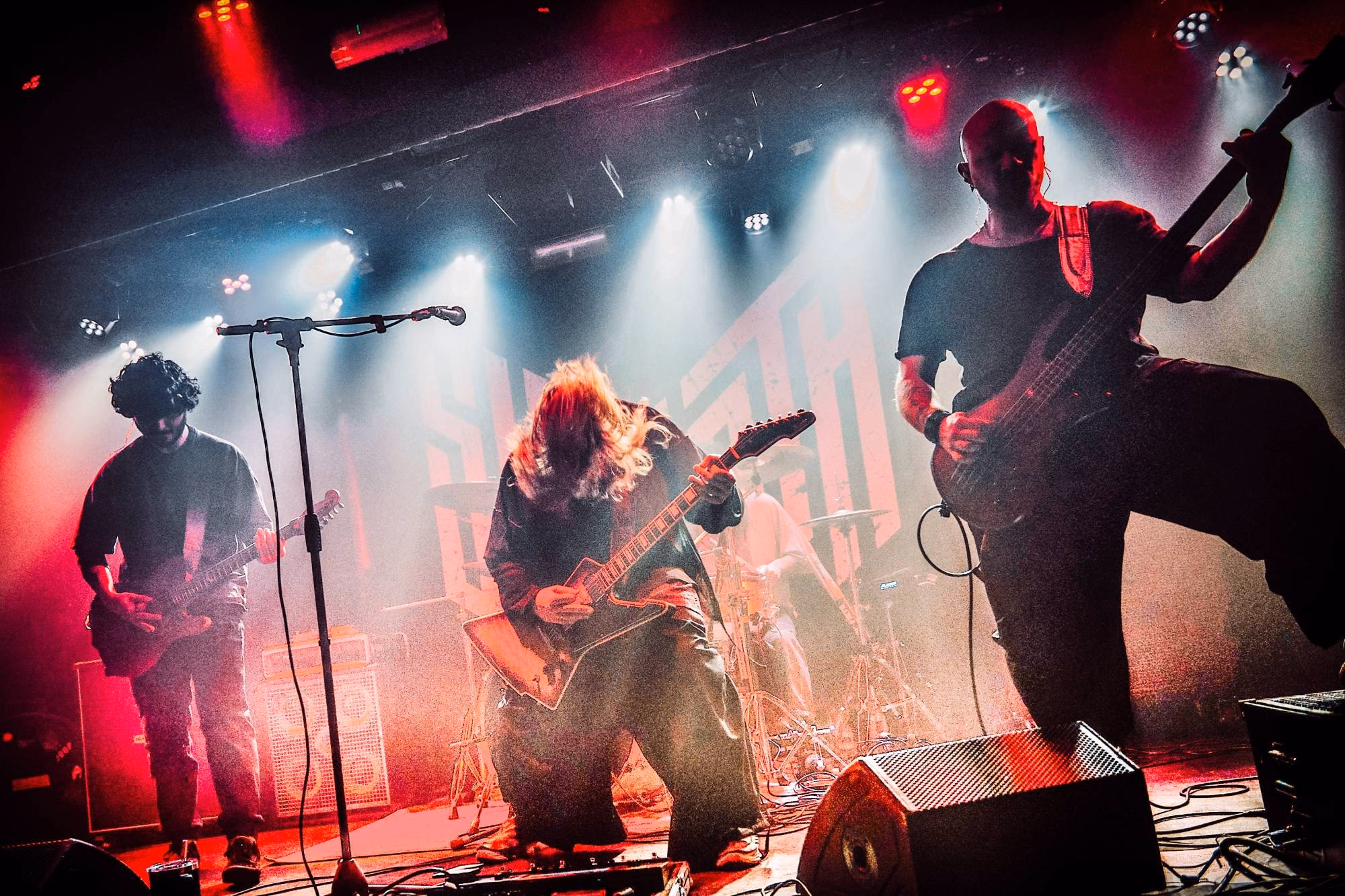 Skyloth live op het podium