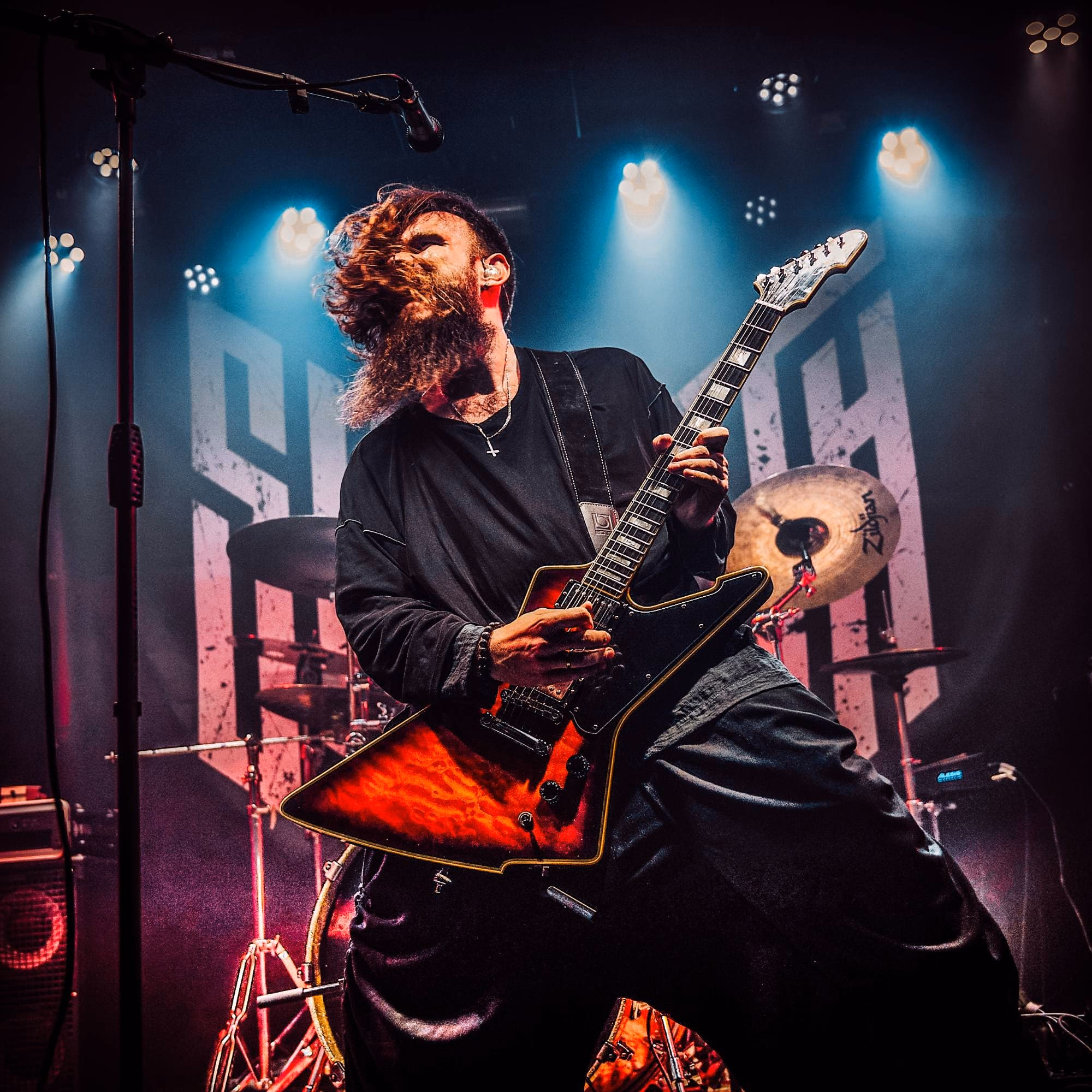 Skyloth live op het podium